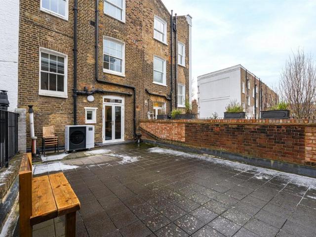 Fulham Road, London, SW3 Studio to rent £1,996 pcm £461 pw
