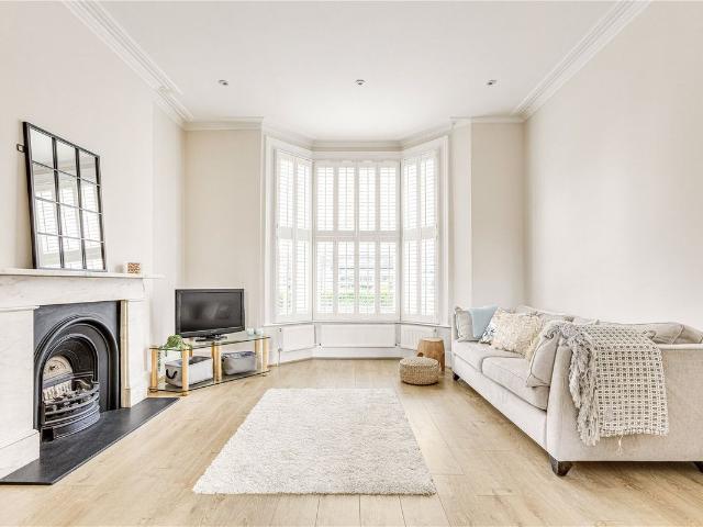 Fulham Road, Parsons Green SW6, 4 bed semi detached house to rent, £7,500 pcm | PrimeLocation