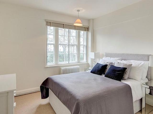 Fulham Road, Pelham Court, SW3 2 bed apartment to rent £4,550 pcm £1,050 pw