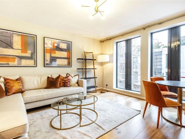 Fulham Road, South Kensington, London SW3, 2 bed flat to rent, £4,333 pcm | PrimeLocation