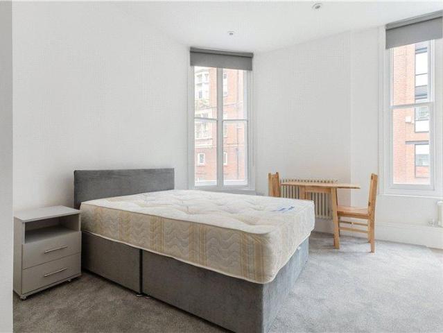 Fulham Road, South Kensington. Studio to rent £2,028 pcm £468 pw