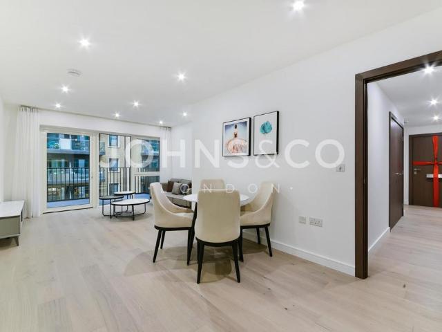 Fulham Reach, Hammersmith, London, W6 2 bed apartment to rent £3,796 pcm £876 pw