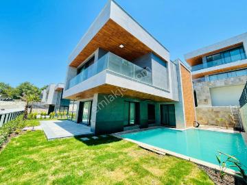 Full Manzara sahıle Yakın özel Havuz/otopark hamam sauna akıllıev 500m2 Bahçe tamamı Mustakıl