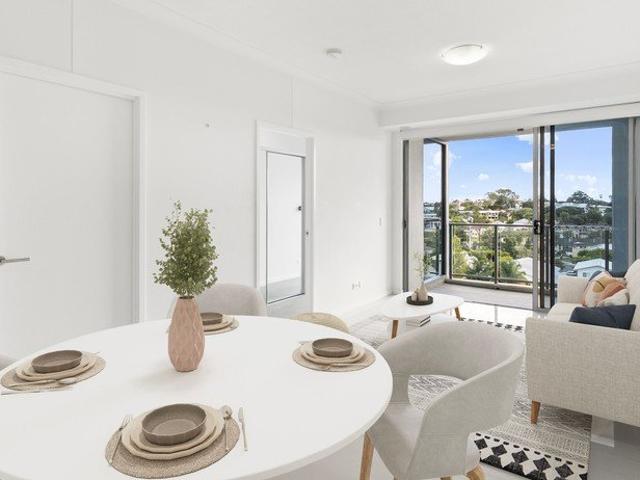 Full Northern Aspect + Storage Cage | Professional Apartment