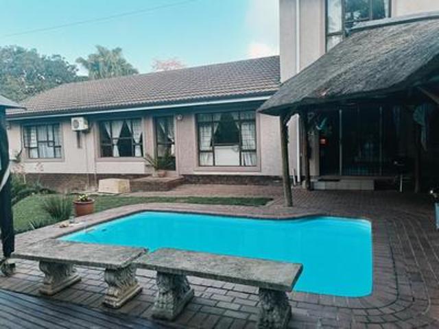 4 bedroom 4 bathroom lovely family.