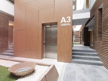 Full apartment conveniently located, 3+ months