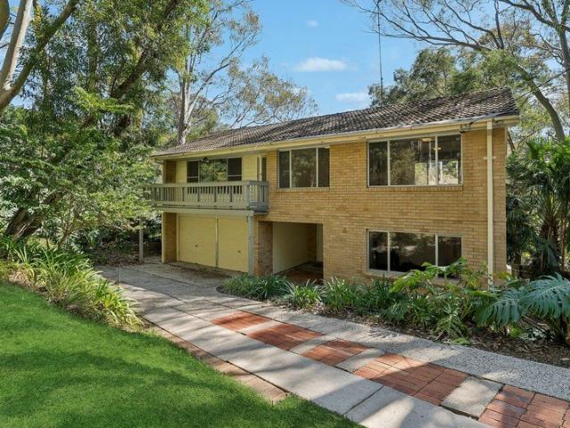 Full brick family home on expansive block in leafy pocket of Avalon Beach