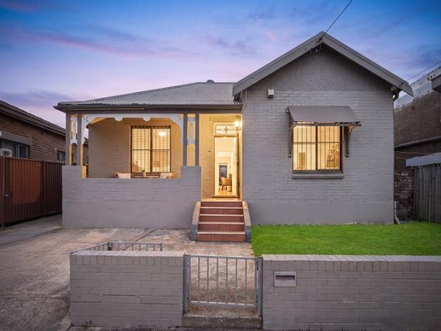 Full brick family home with DA approval for a granny flat and detached studio