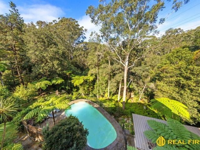 Full Brick Family Retreat with Pool & Bushland Views