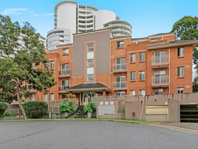 Full Brick Strata Sanctuary In The Heart Of Castle Hill