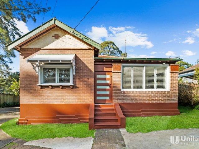 Full Brick Single Level Home in an Ultra Convenient Eastwood Setting