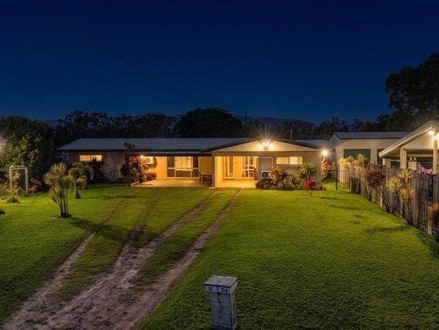 FULL DUPLEX OF 5 BEDROOMS ON 836m2