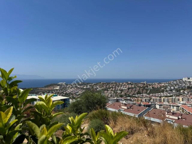 Full Deniz Manzaralı, Daireye Ait Bahçeli 3+1 Havuzlu Site Satılık Daire
