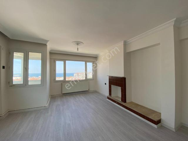 Full Deniz Manzaralı, Geniş Ve Bakımlı 3+1 Satılık Daire