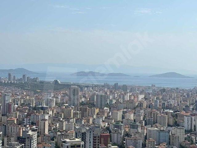 ATAŞEHİR MODERN FULL DENİZ MANZARALI KAPALI MUTFAKLI KİRALIK 2+1