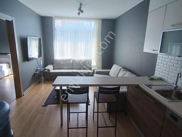 Full Eşyalı Güvenlikli havuzlu Site İçerisinde 2+1 Teraslı Daire