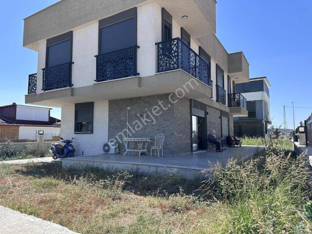 Full Eşyalı Kaliteli Kiralık Bahçeli Denize Yakın Villa
