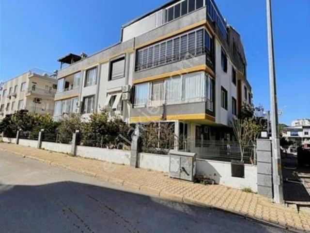 Full Eşyalı Lara'da Bakımlı Ferah Aile Binası 2+1 Daire