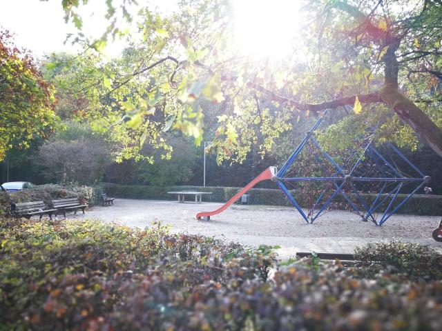 Full Furnished Apartment 80m², ground floor, 2,5 rooms, with terrace in Frankfurt´am Main Niederrad, Frankfurt Amsterdam Apartments for Rent