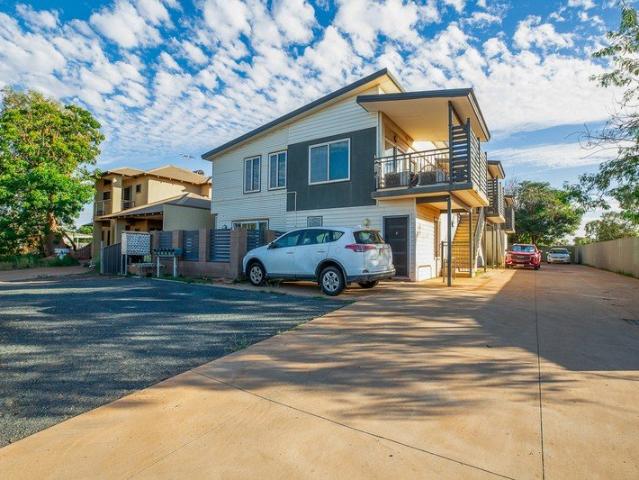 FULL PRICE OFFER ACCEPTED! UNDER OFFER!