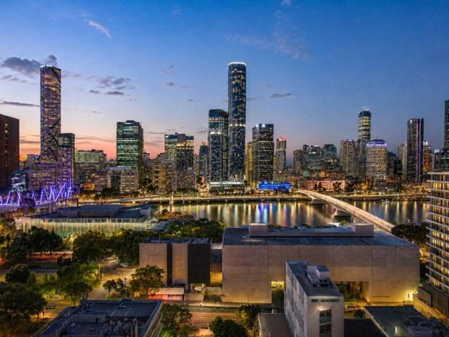 Full River Views | Award Winning Arthouse Living