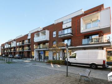 Full service flat met 1 slpk en dubbel terras