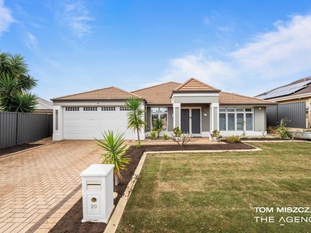 Full Sized Family Living in the Heart of Aveley