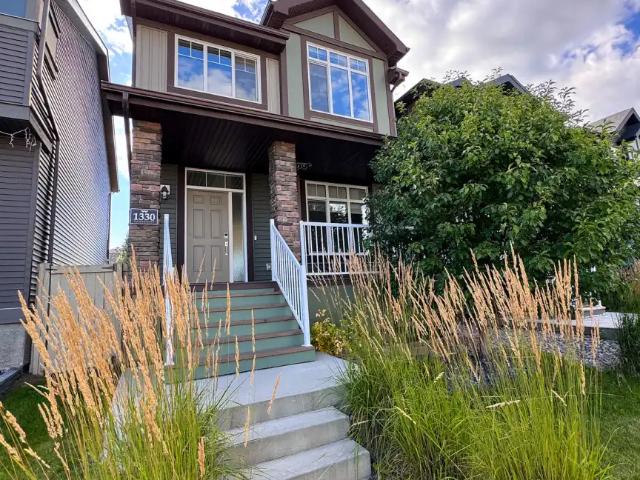Full 3 Bedroom Home + Garage in Edgemont