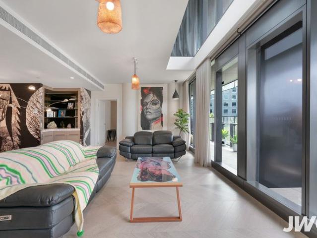 Fuller Furnished Stunning 280sqm 3 Bedroom + Study Duplex at Capitol Grand