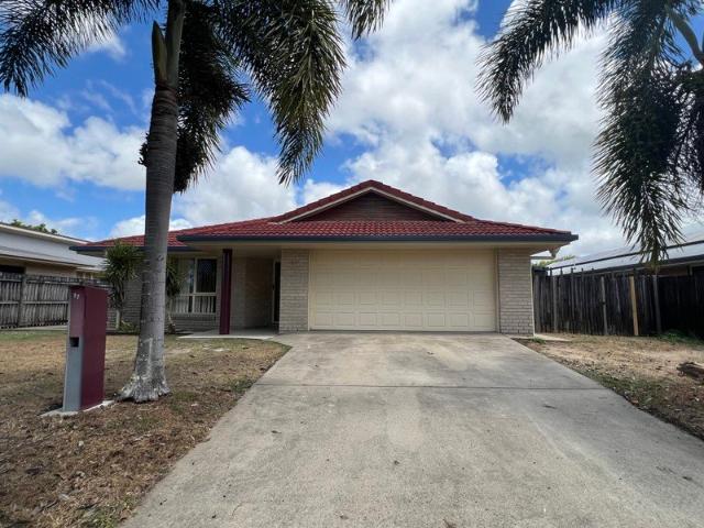 FULLY AIR CONDITIONED FAMILY HOME, CLOSE TO SCHOOLS & MORE!