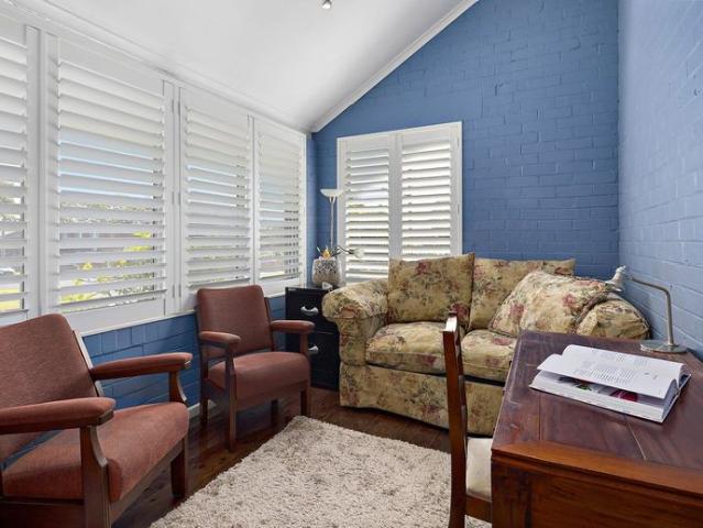 Fully Air Conditioned Picturesque Californian Bungalow