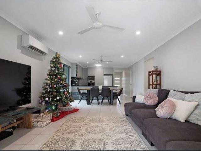 FULLY AIR CONDITIONED PROPERTY IN FAMILY FRIENDLY LOCATION!