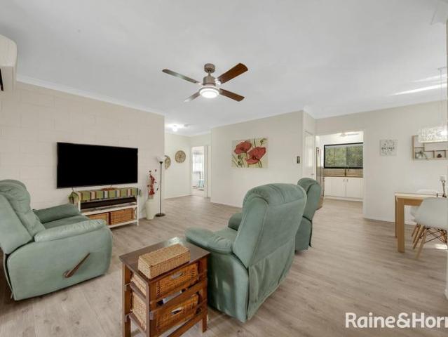FULLY AIR CONDITIONED THREE BEDROOM HOME IN NEW AUCKLAND