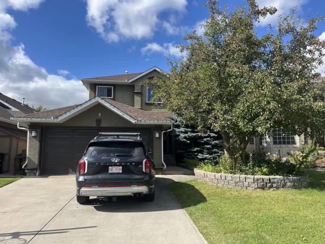 Fully developed Walkout home in Lake Community