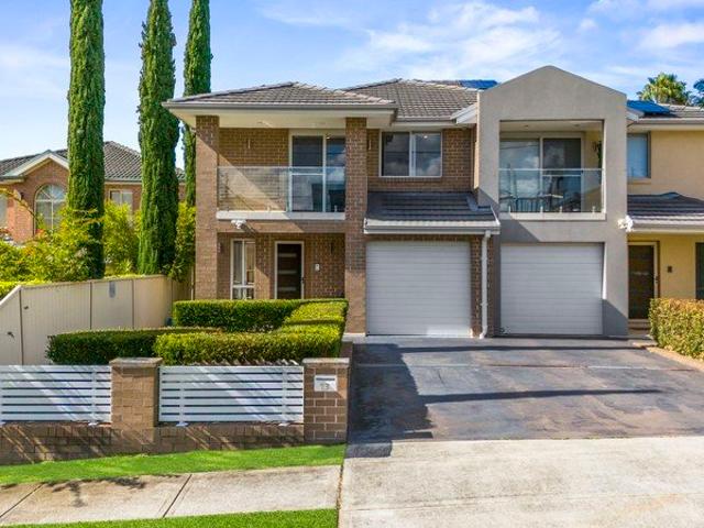 FULLY EQUIPPED 5 BEDDER