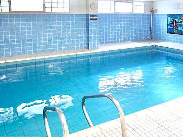 Fully equipped 1 bedroom apartment in green surroundings, pool + sauna, lift, near public transport
