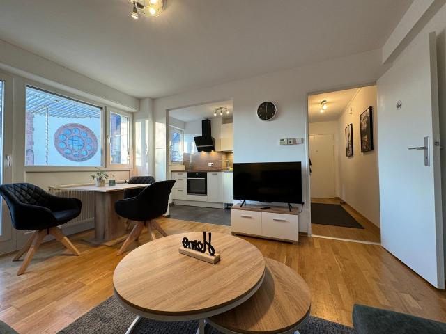 Fully equipped apartment in a central location in Karlsruhe, Karlsruhe Amsterdam Apartments for Rent