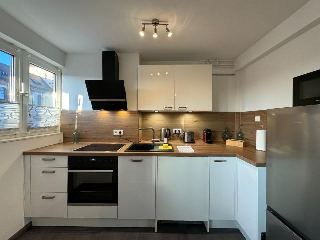 Fully equipped apartment in a central location in Karlsruhe, Karlsruhe Amsterdam Apartments for Rent