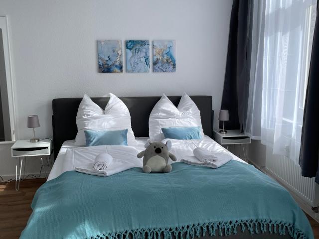 Fully equipped* | central | quiet | bright + large | luxury apartment
