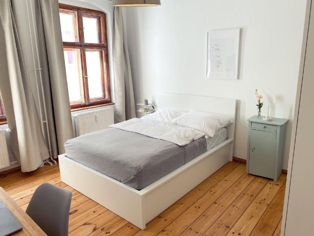 Fully equipped design apartment near Park, Berlin Amsterdam Apartments for Rent