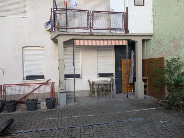 Fully equipped flat in a central location, including cleaning and a parking space