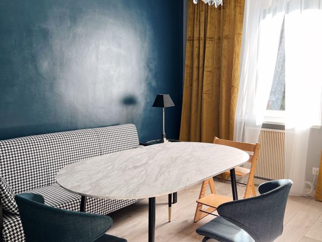 Fully equipped furnished designer apartment in a prime location