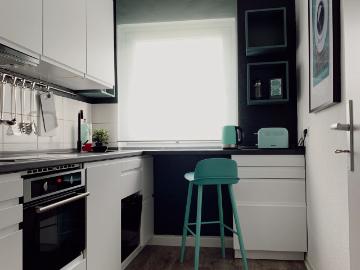 Fully equipped furnished designer apartment in a prime location newly renovated, Jena Amsterdam Apartments for Rent