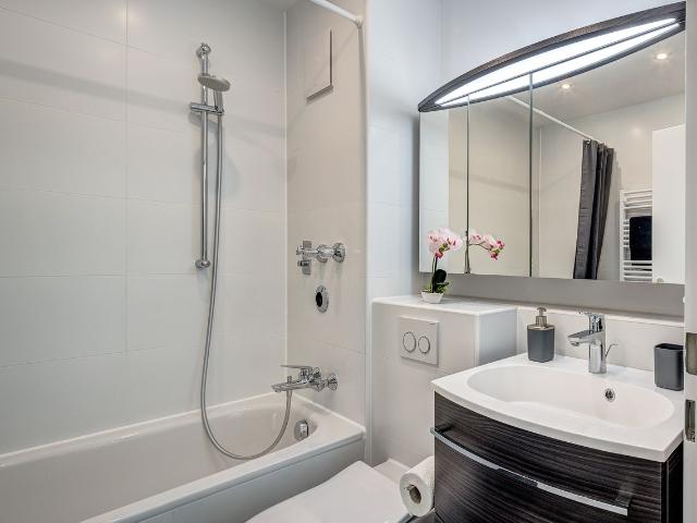 Fully equipped: Modern and quiet 3 rooms apartment in Altperlach close to S Bahn, Munchen Amsterdam Apartments for Rent