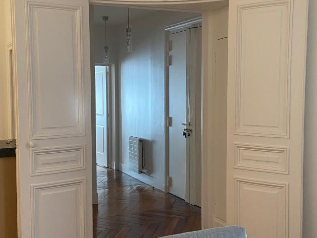 Fully equipped quiet luxury one bedroom apartment