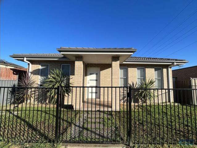 Fully Fenced Granny Flat In A Great Location!