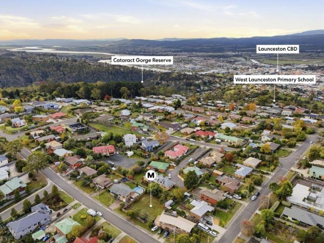 Fully fenced, ready to build block in West Launceston