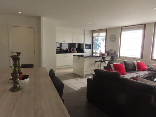 Fully furnished 3 bedroom apartment in Antwerp South!