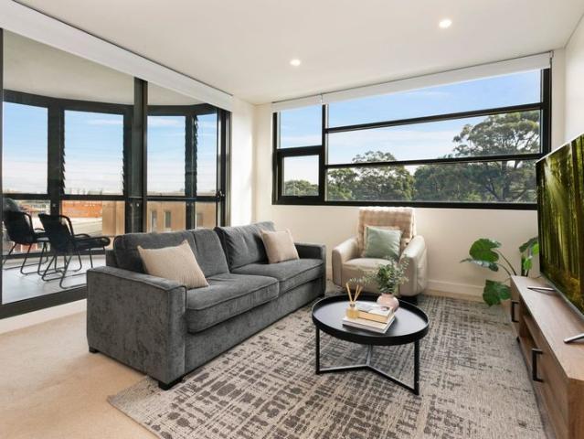 Fully Furnished 3 Bedroom Apartment in Arncliffe