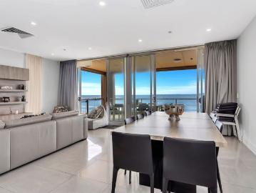 FULLY FURNISHED 3 bedroom Apartment opposite Beach Available 6 August